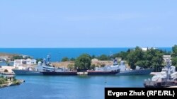 Ракетні катери проєкту 1241 «Блискавка» в Карантинній бухті Севастополя, липень 2022 року