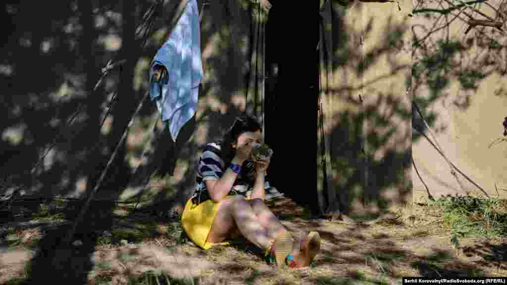 Дівчата залишаються дівчатами за будь-яких умов