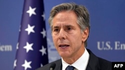 «Ми не хочемо ескалації. Ми не хочемо, щоб наші сили або наш персонал потрапляли під вогонь. Але якщо це станеться, ми готові до цього», – сказав Ентоні Блінкен.