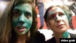 Надежда Толоконникова и Мария Алехина после инцидента в Нижнем Новгороде