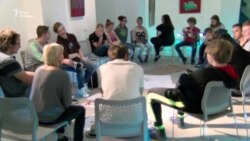 «Тоталітаризм на власній шкірі» – проект чеських істориків та педагогів «Тоталітаризм на власній шкірі» – проект чеських істориків та педагогів