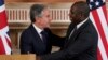 Secretarul de stat al SUA Blinken îl salută pe ministrul britanic de externe David Lammy la Londra, pe 10 septembrie.