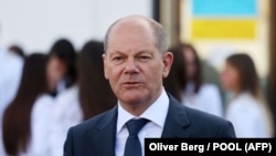 «Наша мета – щоб Україна змогла захиститися і досягла успіху в цьому», каже Олаф Шольц