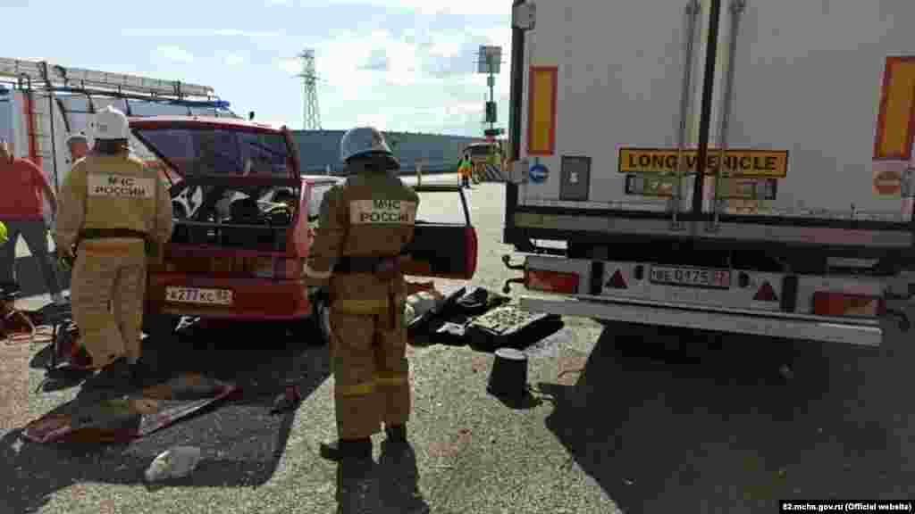 «Люди, выезжающие на новое дорожное полотно, забывают о том, что едут по строительной площадке, где еще продолжаются работы», – заявлял пресс-секретарь «ВАДа» Григорий Назаров. 2 мая 2020 года. ДТП у села Журавки, Кировский район