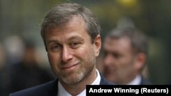 У заяві Абрамовича, опублікованій на сайті команди, вказано, що він вважає продаж таким, що відповідає загальним інтересам команди