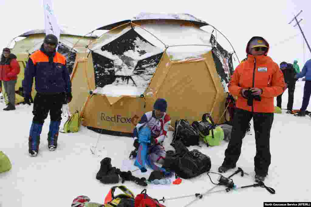 Питстоп: согреться и переодеться