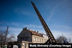 Скульптура, символизирующая лестницу Иакова