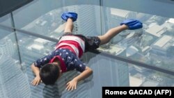 Атракціон Mahanakhon Skywalk у Таїланді