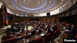 Національна асамблея параламенту ВІрменії під час дискусії щодо євроінтеграції. Лютий 2025 року 