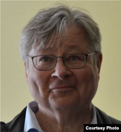 Німецький політолог Ганс-Геннінг Шредер