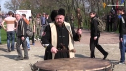 У Чигирині добровольці АТО вшанували холодноярських повстанців У Чигирині добровольці АТО вшанували холодноярських повстанців