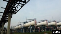 Російські військові 2 квітня обстрілами знищили інфраструктуру Кременчуцького нафтопереробного заводу