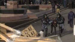 Масові затримання на антикорупційному мітингу в Москві (відео) Масові затримання на антикорупційному мітингу в Москві (відео)