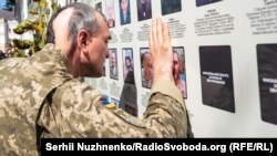 Під час вшанування загиблих у боях за Іловайськ. Київ, 29 серпня 2019 року