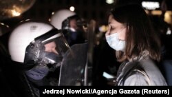 У Польщі наприкінці жовтня почалися масові протести через рішення влади гранично скоротити підстави для здійснення абортів
