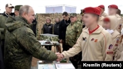 Володимир Путін під час зустрічі з «юнармійцями», вересень 2019 року