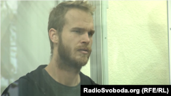 15 березня Апеляційний суд Києва дозволив екстрадицію американця Крейга Ленга, який воював на Донбасі в лавах «Правого сектора»
