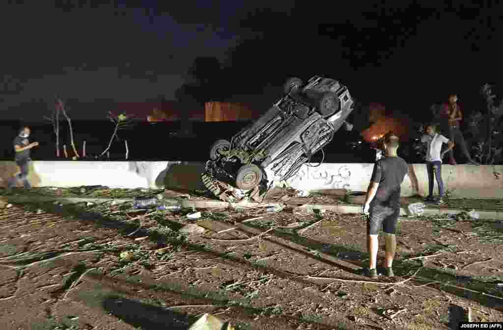 Президент США Дональд Трамп заявив, що вважає причиною вибуху напад. «Це була якась бомба», – сказав Трамп. Міністр закордонних справ Ізраїлю Ґабі Ашкеназі відкинув спекуляції щодо можливої участі Ізраїлю, заявивши, що вибух був випадковістю