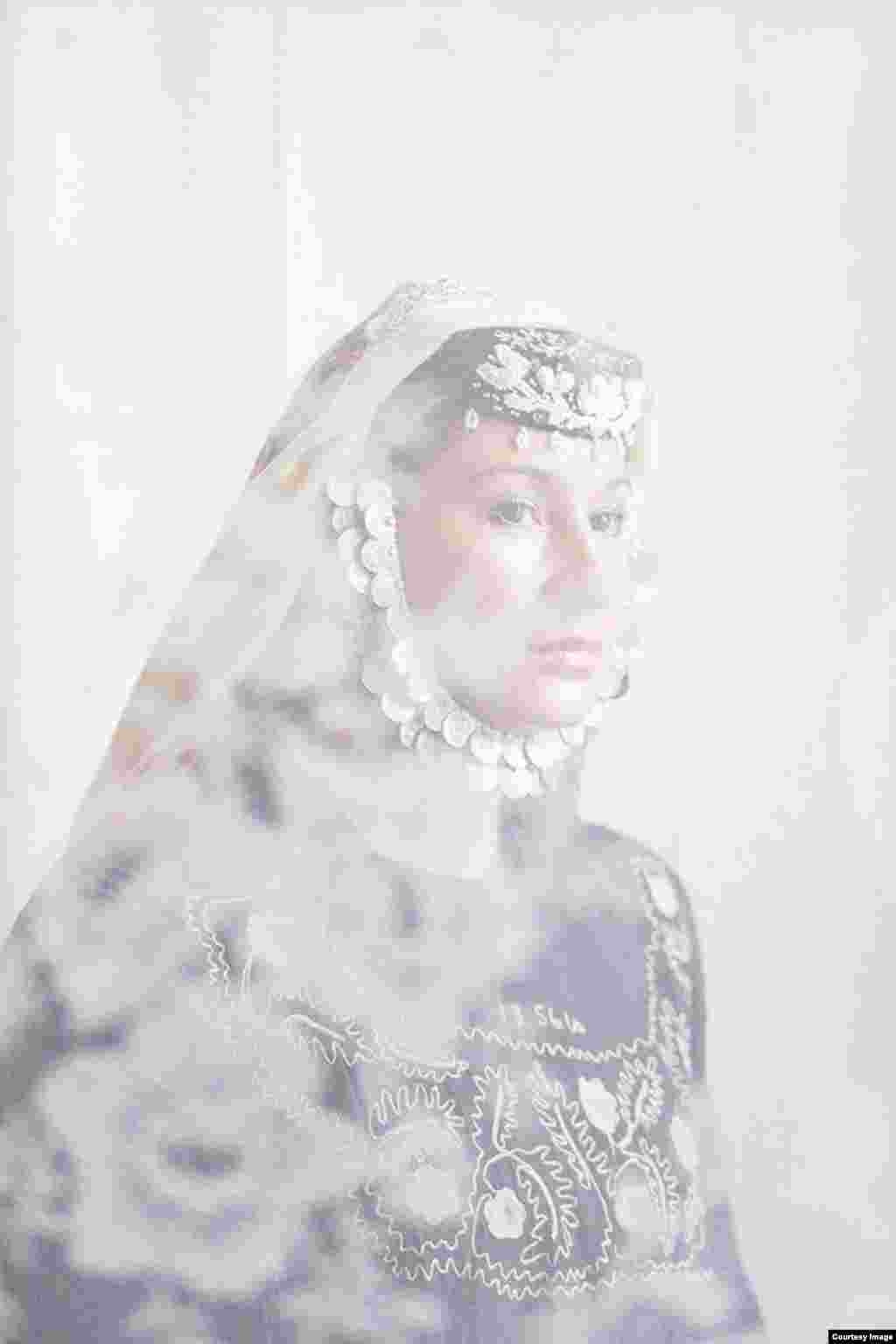 Венера, 34 года:  "Была замужем за татарином, но не сложилось"