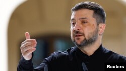 «Це буде точно не в одиницях, а в тисячах. І це факт, але про це ще зарано говорити», – заявив президент