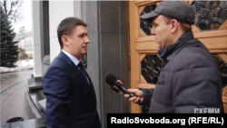 Міністр культури В'ячеслав Кириленко обіцяє з'ясувати, чи платив уряд за його користування залою офіційних делегацій
