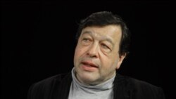 Лицом к событию. Евгений Гонтмахер: "С людей будут стричь"  Лицом к событию. Евгений Гонтмахер: "С людей будут стричь"