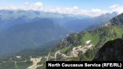 Строительство дороги на территории национального парка