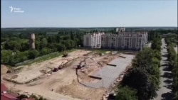 Гідрогеологічну станцію «Феофанія» поспіхом забудовують (відео з дрону) Гідрогеологічну станцію «Феофанія» поспіхом забудовують (відео з дрону)