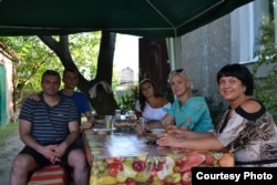 Ігор Брановицький з родичами. Червень 2013 року