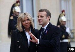 Президент Франції Емманюель Макрон із дружиною Бріджит. Париж, 11 листопада 2018 року