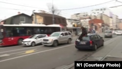 Dvadesetogodišnja studentkinja teško je povređena 16. januara u centru Beograda, kada ju je, tokom protestne blokade raskrsnice, udario automobil.