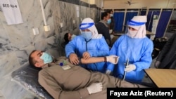 ډاکټر وايي، پکار ده ولس د ګڼې ګوڼې په ځایونو کې احتیاط وکړي.