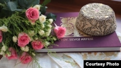 Книга «Toy. Sevgi arfesi» («Свадьба. Преддверие любви», «Wedding. The origination of love»)