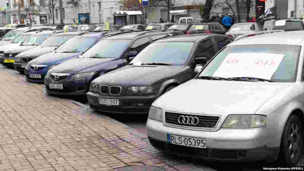 Активісти планують проводити безстрокову акцію до тих пір, поки їхні вимоги не будуть виконані. «З вівторка і до перемоги», – йдеться в оголошенні про проведення акції