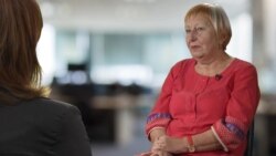 Nikoliću nije mesto u Srebrenici i pitanje je ko ga je zvao Nikoliću nije mesto u Srebrenici i pitanje je ko ga je zvao