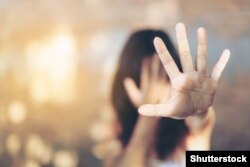 Maltretiranje i moja agonija se nastavila i nakon rođenja djeteta", kaže Tanja za RSE.