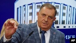 Додік оскаржував вирок, винесений йому в лютому за невиконання рішень Конституційного суду країни та міжнародного мирного посланця