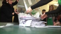 В Грузии пройдет второй тур выборов президента. Никто из кандидатов не набрал большинства голосов В Грузии пройдет второй тур выборов президента. Никто из кандидатов не набрал большинства голосов