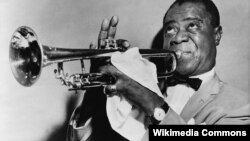 "Черная музыка, белая свобода". Луис Армстронг