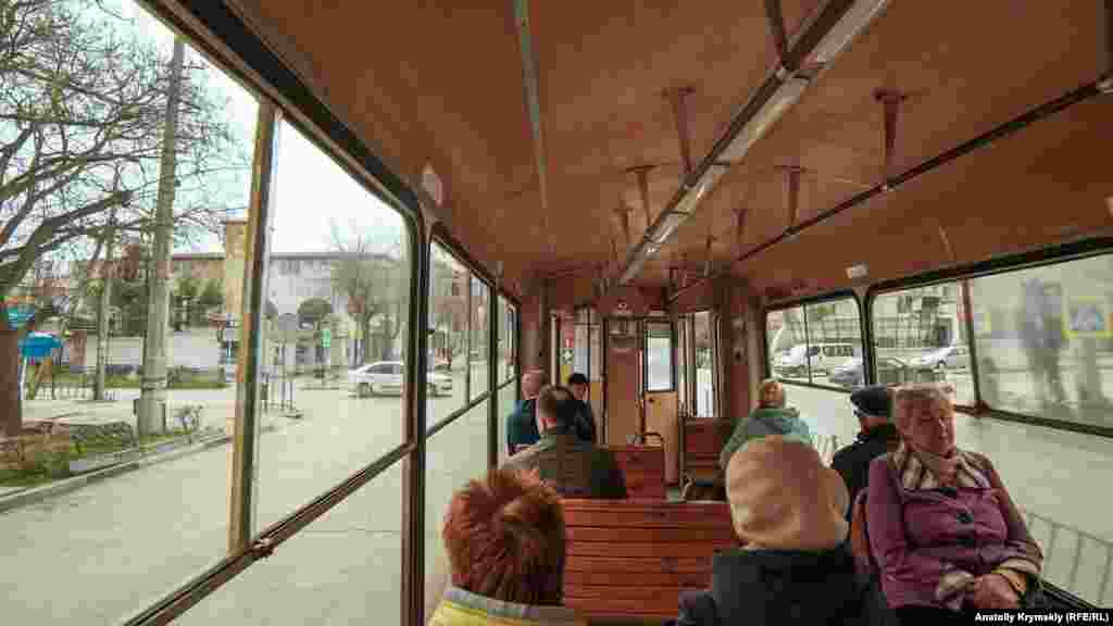 У трамвая №3 самый короткий, почти двухкилометровый, маршрут: железнодорожный вокзал – гостиница «Украина»