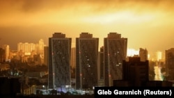 Росія вчергове атакувала Україну: головною ціллю удару був Київ. На фото: наслідки атаки на столицю 21 липня 2025 року