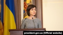 Без підтримки парламенту президентці Молдови не вдасться втілити обіцяні реформи