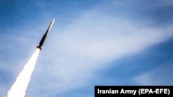 Іранське державне телебачення повідомило 15 січня, що в рамках навчань Корпус вартових Ісламської революції здійснив кілька запусків балістичних ракет «земля-земля» (фото ілюстраційне)