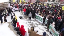 Митингующие потребовали встречи с президентом Татарстана Митингующие потребовали встречи с президентом Татарстана