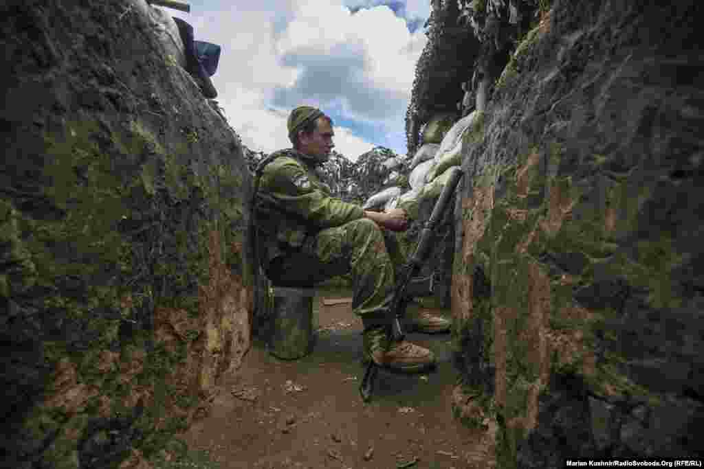 Пильність на спостережних постах – запорука збереження особового складу. Військовий Едуард приїхав на бойову ротацію вперше