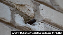 Внаслідок обстрілів населеного пункту Красногорівка було поранено цивільного, його госпіталізували