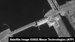 Каховська ГЕС на річці Дніпро неподалік Нової Каховки на Херсонщині