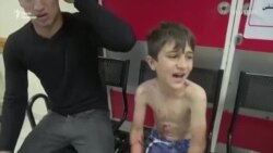 Двадцять палестинців, серед них дев'ять дітей, були вбиті «в результаті серії ударів на півночі Гази» (відео) Двадцять палестинців, серед них дев'ять дітей, були вбиті «в результаті серії ударів на півночі Гази» (відео)