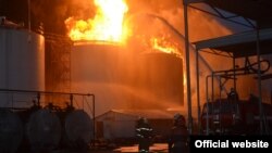 Пожар на нефтебазе, иллюстрационное фото