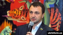 Кремінь: документ передбачає істотні зміни до освітнього та мовного законодавства, спрямовані на звуження сфери застосування української мови в освітньому процесі